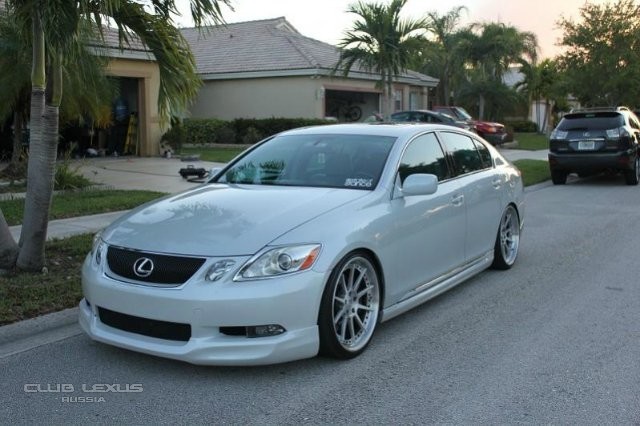 Накладка переднего бампера Lexus GS350 2005–2007 Накладка переднего бампера Lexus GS350 2005–2007