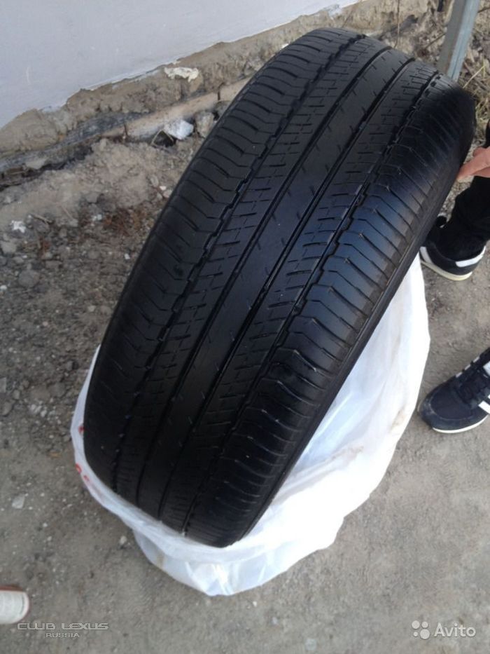 Продам шины на оригинальных дисках Toyota 245/55 R19 Продам шины на оригинальных дисках Toyota 245/55 R19