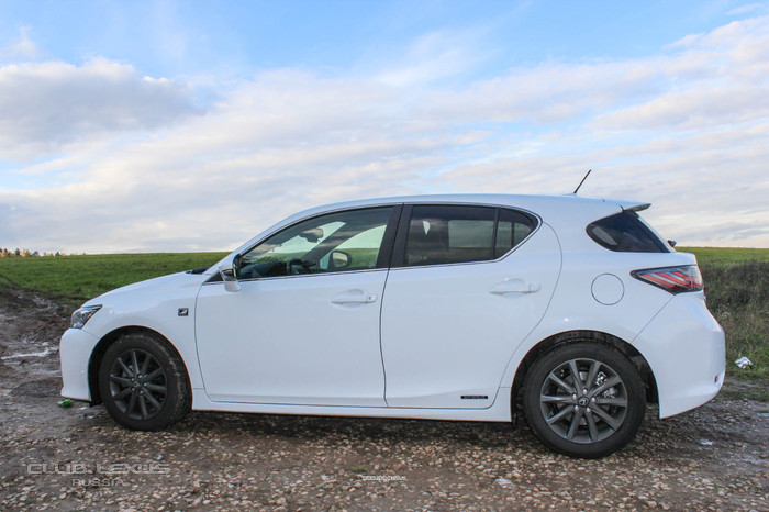 Lexus CT 200h - клубный тест-драйв Lexus CT 200h - клубный тест-драйв