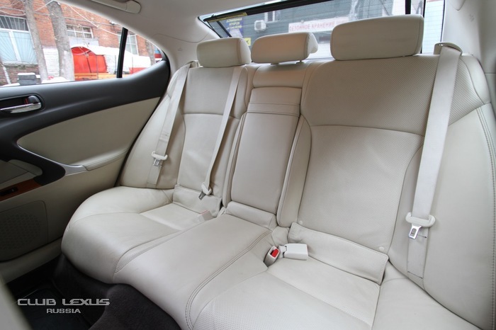 Продам Lexus IS250 2008г. рестайлинг Продам Lexus IS250 2008г. рестайлинг