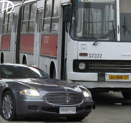 Тест-драйв: «IKARUS-Гармошка» и «MASERATI Quattroporte» Тест-драйв: «IKARUS-Гармошка» и «MASERATI Quattroporte»