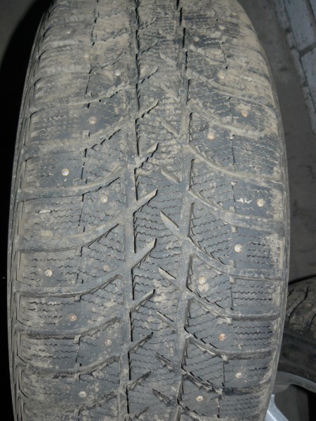 Продам зимнюю резину Bridgstone Ice Cruiser 5000 235/55 R18 Продам зимнюю резину Bridgstone Ice Cruiser 5000 235/55 R18