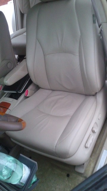 Продам Lexus RX300 (rx2) бежевый (850т.руб. 135т.км). Продам Lexus RX300 (rx2) бежевый (850т.руб. 135т.км).