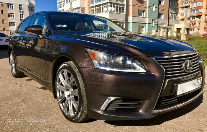 Продаю свой Lexus LS460 AWD 2014 г.в. Продаю свой Lexus LS460 AWD 2014 г.в.