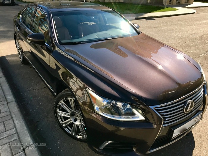 Продаю свой Lexus LS460 AWD 2014 г.в. Продаю свой Lexus LS460 AWD 2014 г.в.