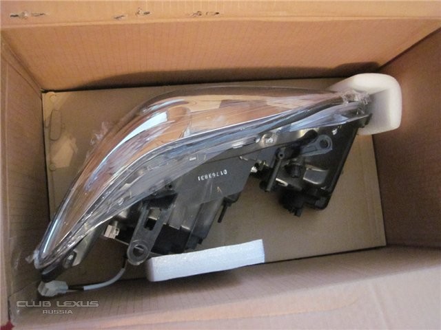 передние левая-правая фары на 2009 LEXUS RX350 передние левая-правая фары на 2009 LEXUS RX350