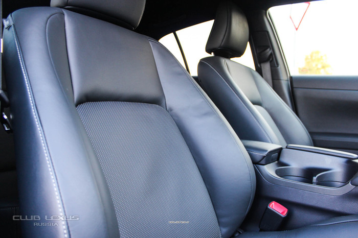 Lexus CT 200h - клубный тест-драйв Lexus CT 200h - клубный тест-драйв