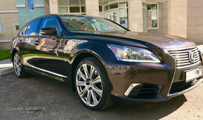 Продаю свой Lexus LS460 AWD 2014 г.в. Продаю свой Lexus LS460 AWD 2014 г.в.