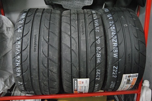 Разноширокие WORK Schwert SC1 R18 с новой рез. Hankook R-S3 Разноширокие WORK Schwert SC1 R18 с новой рез. Hankook R-S3