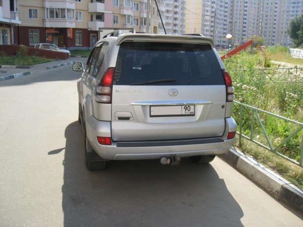 Продаю тоета прадо 120 кузов. Продаю тоета прадо 120 кузов.