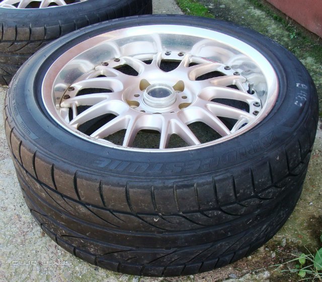 Продам пару спортрезины 265/40/R17 Продам пару спортрезины 265/40/R17