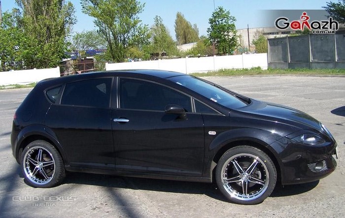 Продам модные диски R18, 5x114,3 ET35, j8 + резина 235/55 /1 Продам модные диски R18, 5x114,3 ET35, j8 + резина 235/55 /1