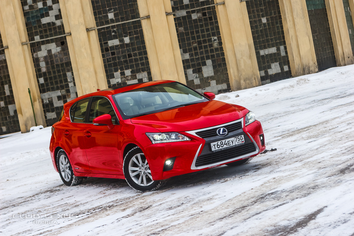 Тест-драйв Lexus CT200h Тест-драйв Lexus CT200h
