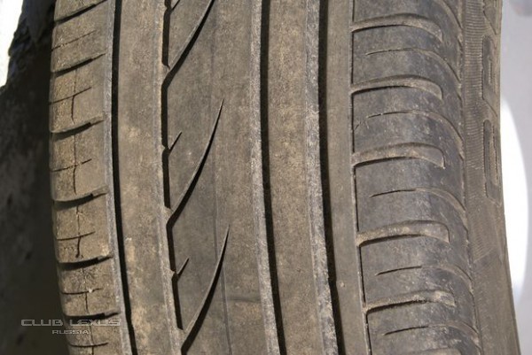 Продам Continental (Cross Contakt) 235/65 R17 с ориг. дискам Продам Continental (Cross Contakt) 235/65 R17 с ориг. дискам