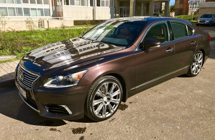 Продаю свой Lexus LS460 AWD 2014 г.в. Продаю свой Lexus LS460 AWD 2014 г.в.