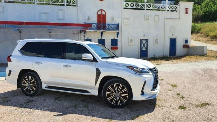 Lexus LX570, MTR, 2018, 42000 км, 1 вл, без окрасов Lexus LX570, MTR, 2018, 42000 км, 1 вл, без окрасов