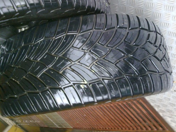 На LEXUS LX 570 и 470, Родные диски R20 с резиной 305\50 R20 На LEXUS LX 570 и 470, Родные диски R20 с резиной 305\50 R20