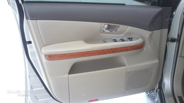 Продам Lexus RX300 (rx2) бежевый (850т.руб. 135т.км). Продам Lexus RX300 (rx2) бежевый (850т.руб. 135т.км).