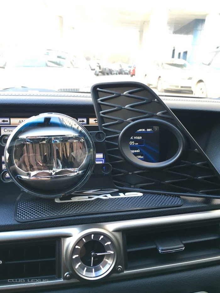 LED противотуманные фары на Lexus GS 4-го поколения LED противотуманные фары на Lexus GS 4-го поколения