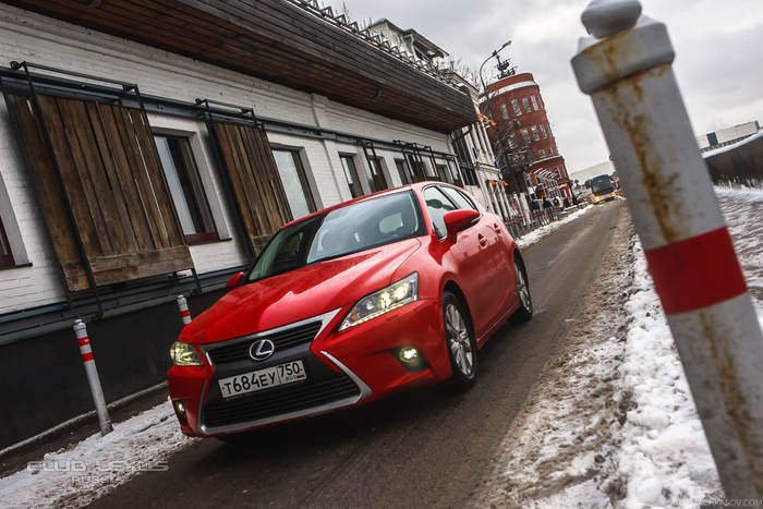 Тест-драйв Lexus CT200h Тест-драйв Lexus CT200h