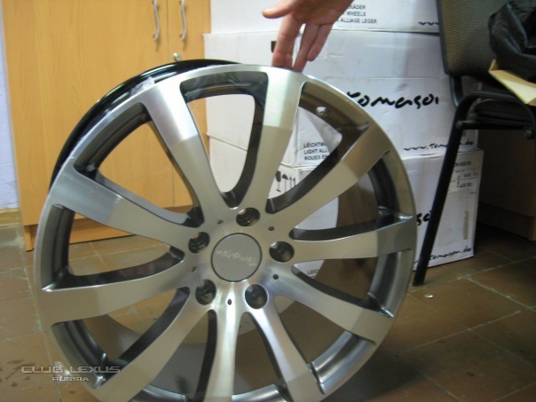 Продам комплект новых дисков 19 на Lexus RX,GS,IS. Продам комплект новых дисков 19 на Lexus RX,GS,IS.