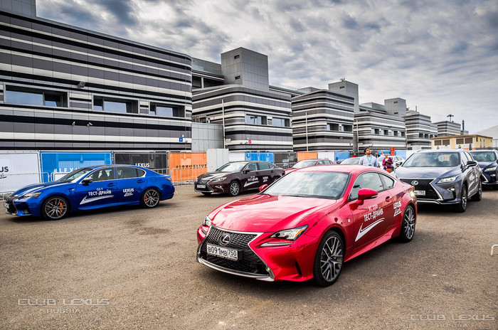 Lexus Live в Сочи: Тест-драйв на трассе F1 и не только Lexus Live в Сочи: Тест-драйв на трассе F1 и не только