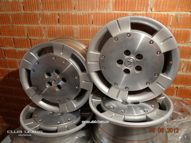продам ориг. r18 5х114.3 et45 j8 c sc430 продам ориг. r18 5х114.3 et45 j8 c sc430