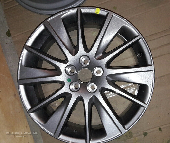 Продам оригинальные диски Toyota R19 Продам оригинальные диски Toyota R19