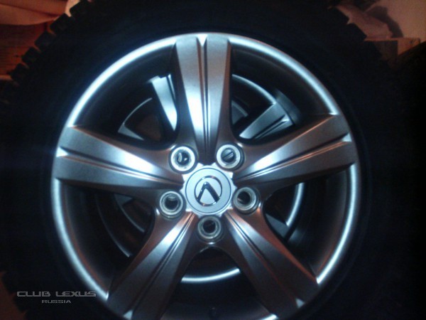 Продаётся комплект колёс для Lexus GS II. Продаётся комплект колёс для Lexus GS II.