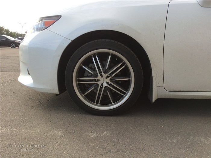 Продам комплект диски+летняя резина R18 (Estatus RT67) Продам комплект диски+летняя резина R18 (Estatus RT67)