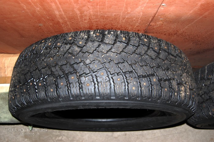 Nokian hakkapeliitta шипы. 2 шт. в отличном сост, 225/70R16 Nokian hakkapeliitta шипы. 2 шт. в отличном сост, 225/70R16