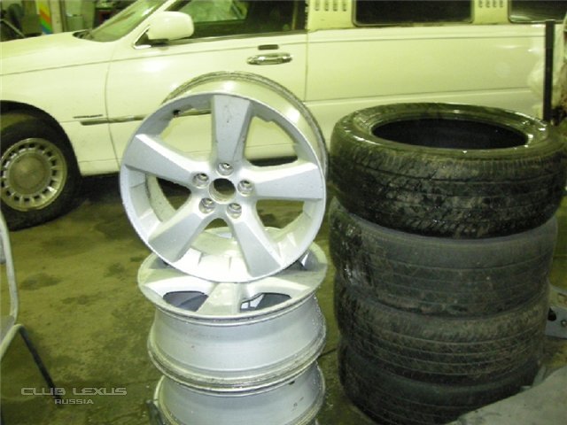 Диски с резиной на LEXUS RX 330 R-18 Диски с резиной на LEXUS RX 330 R-18