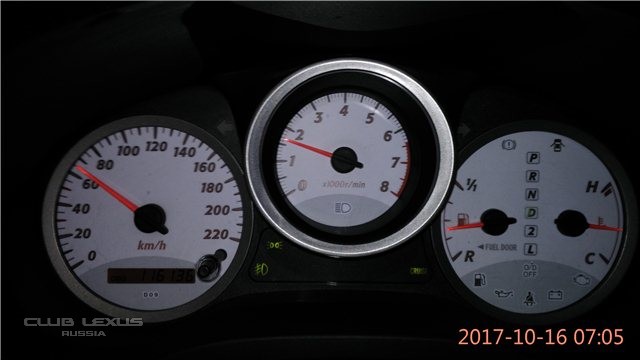 Продам рав4 поколение 2 год 2004 серебро 115840км Продам рав4 поколение 2 год 2004 серебро 115840км