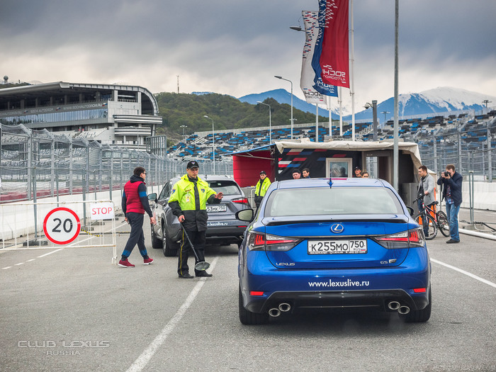 Lexus Live в Сочи: Тест-драйв на трассе F1 и не только Lexus Live в Сочи: Тест-драйв на трассе F1 и не только