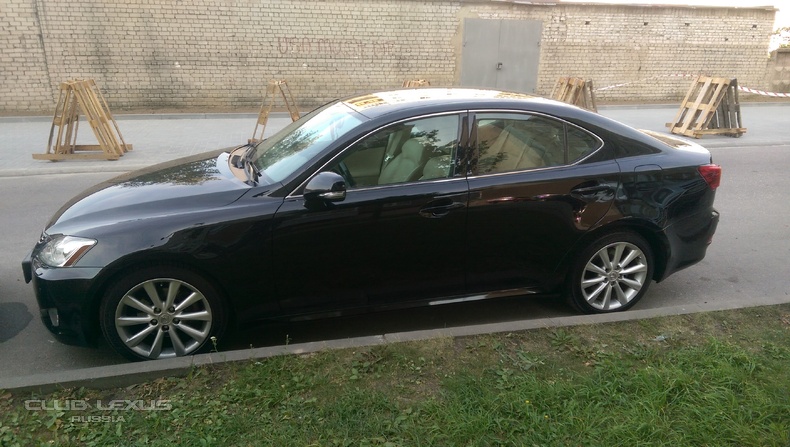  Lexus IS250  2008.  - 800 000 ..