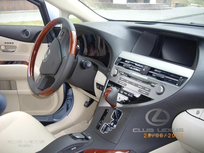  Lexus RX-350 2011.