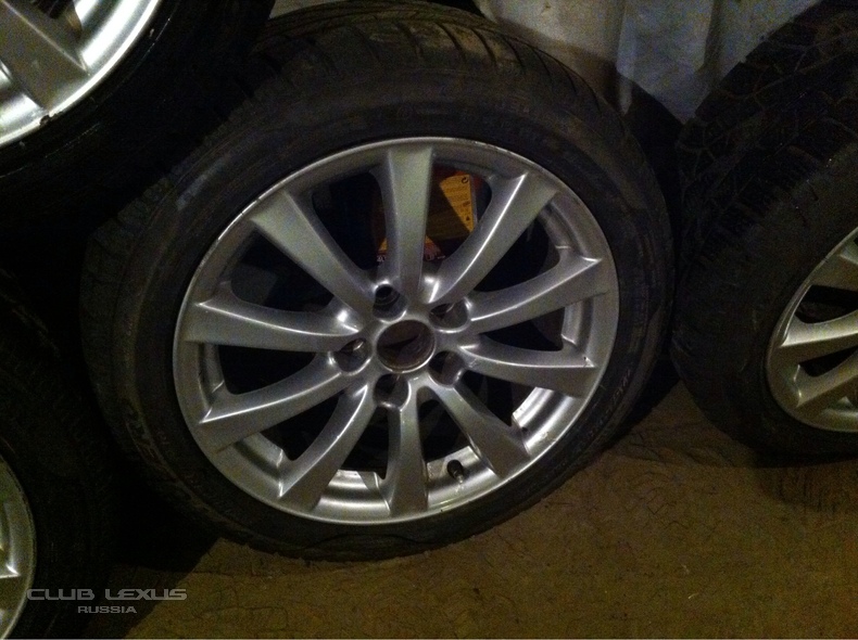    Lexus IS, 225/50/R17,  . 4 