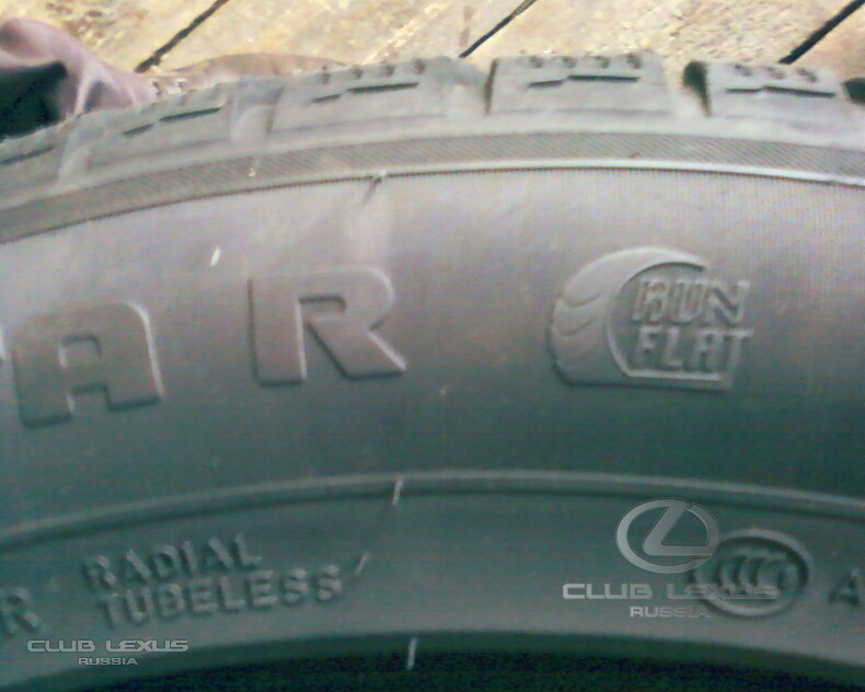 R18  NOKIAN HKPL-R 245/50 R18 RunFlat