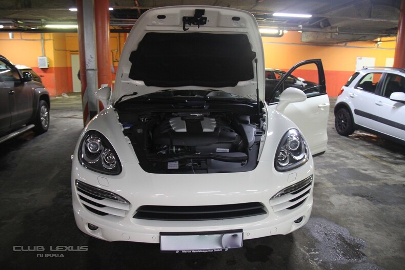 Porsche Cayenne II Diesel 2010.