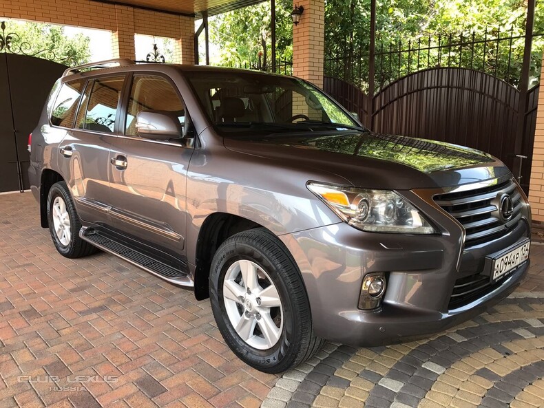  Lexus LX  570-14 