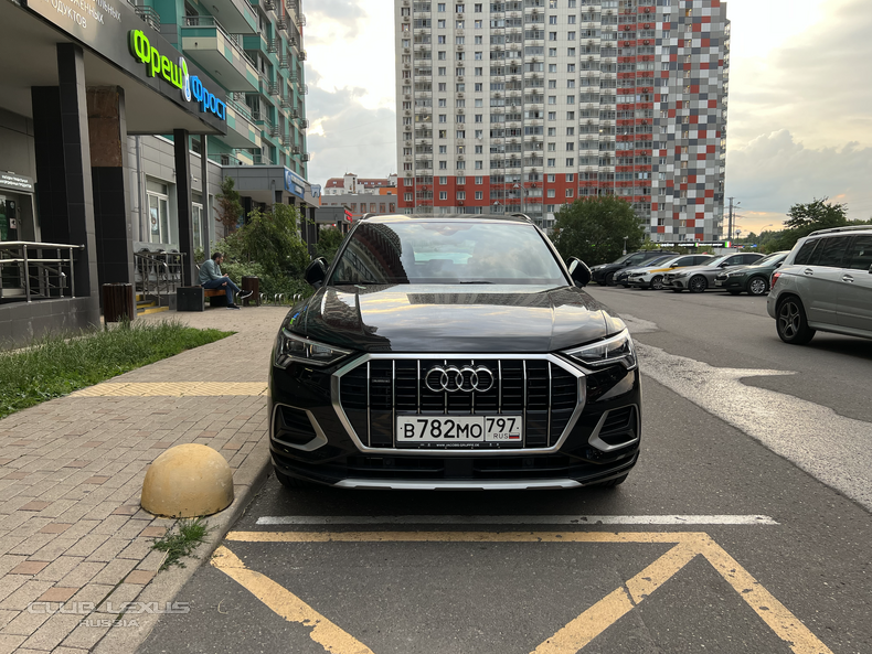  AUDI Q3 19 2 quattro