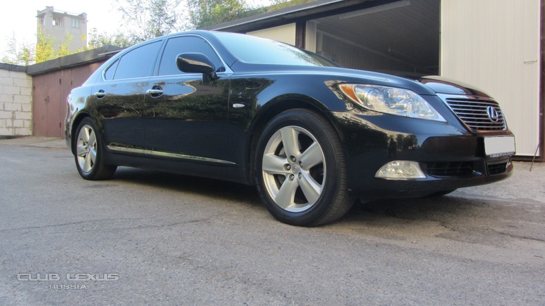    Lexus LS 460