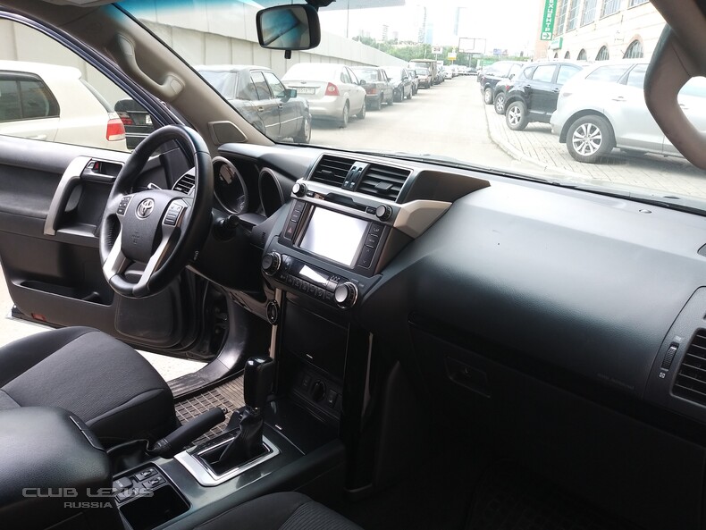 Toyota Land Cruiser Prado 150 3.0  2014 1 940000