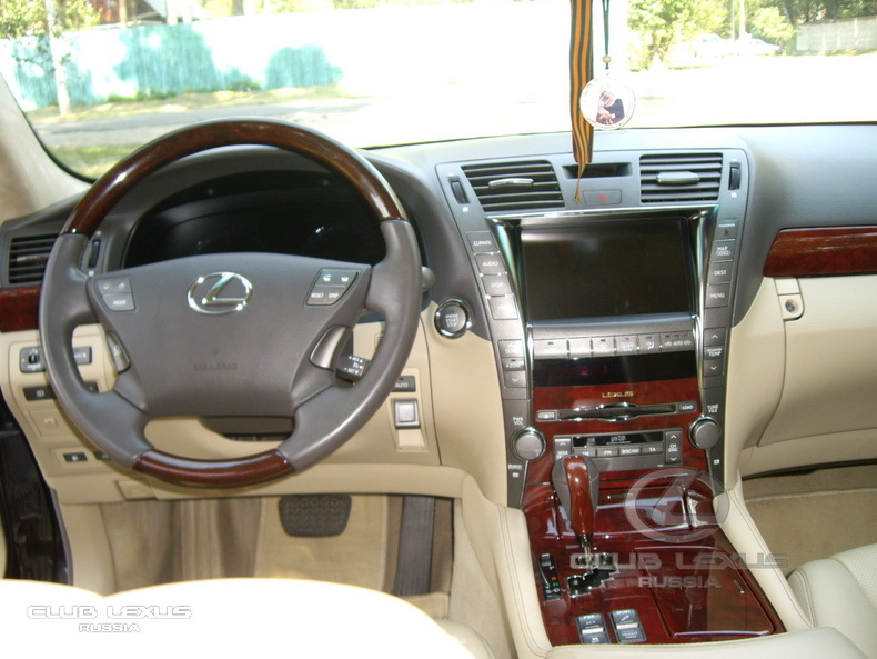 SALE: 2008 Lexus LS460Long