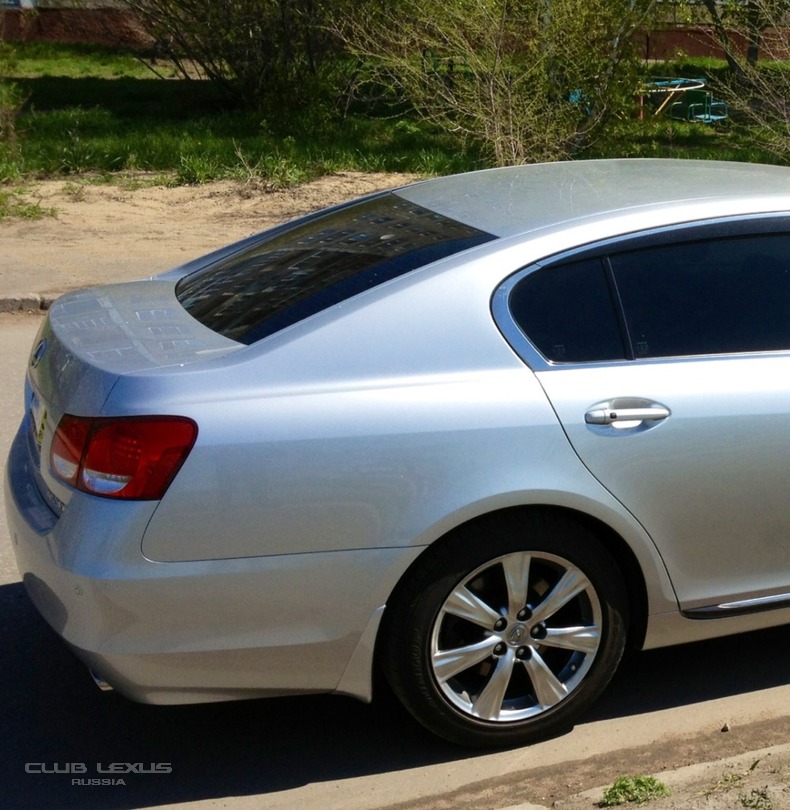   R17  Lexus GS300