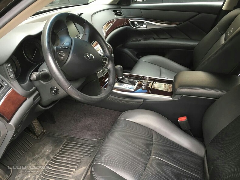  INFINITI M37 13 .