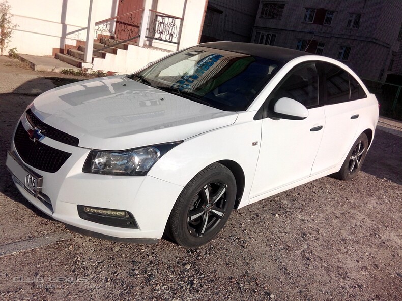 Cruze 1.6 AT 2010 - 400 .