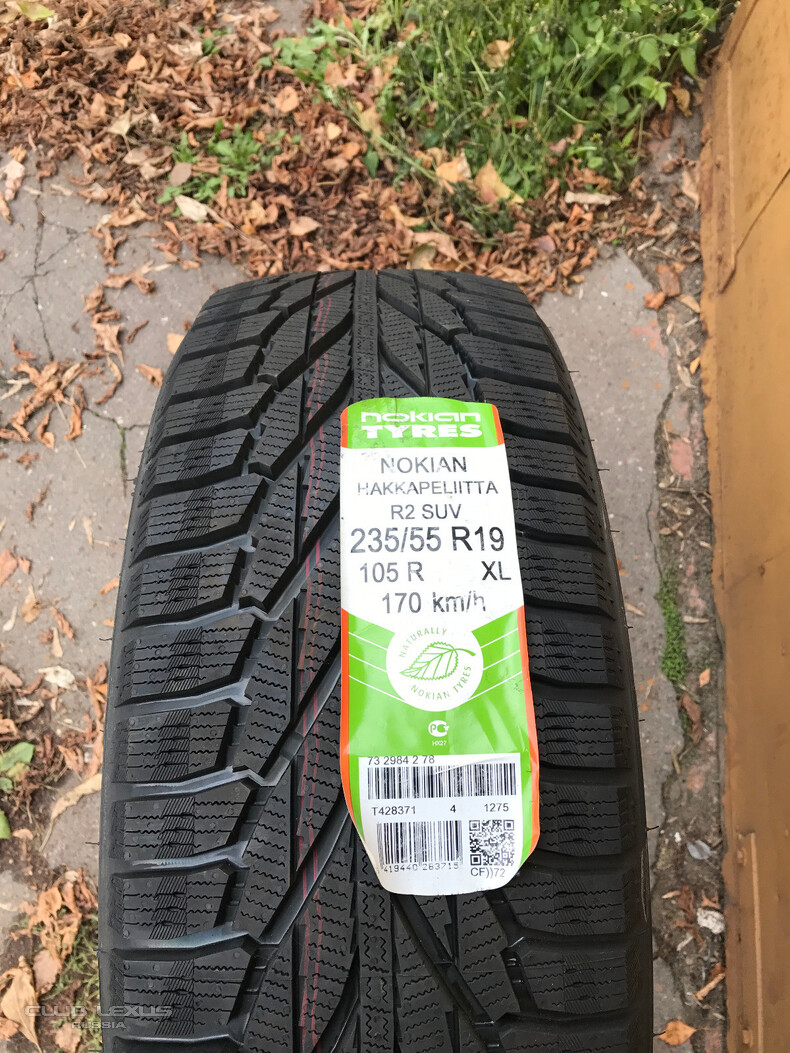    Nokian Hakka R2 235/55/19,  35000