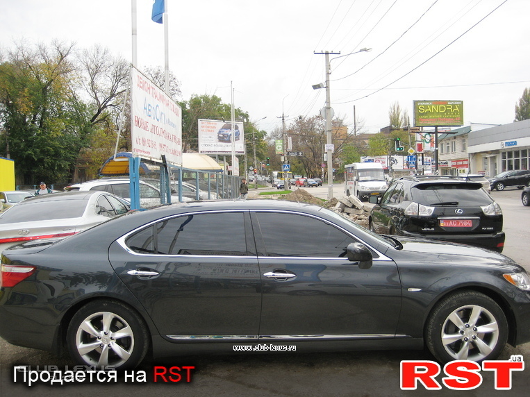 Lexus LS 460L (  )