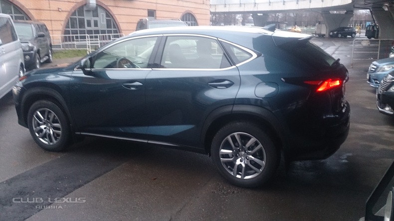 Lexus Nx200 Executive 2015 10 .  1800000 